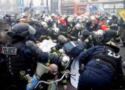 فیلم/ حمله پلیس فرانسه به معترضان با گاز اشک‌آور