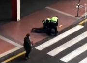 فیلم/ برخورد خشن پلیس اسپانیا با ناقضان قرنطینه