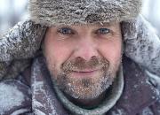 فیلم/ چقدر طول می‌کشد کاسه داغ غذا در سیبری یخ بزند؟