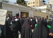 تجمع خودجوش دختران مشهدی در محکومیت حمله تروریستی کابل