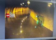 تصویری از تونل امیرکبیر که براثر بارندگی مسدود شده است