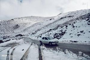 فیلم/ بارش اولین برف پائیزی در تالش