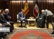 عکس/ صحبت‌های در گوشی ظریف و روحانی مقابل نخست وزیر اسپانیا