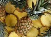 مضرات زیاده‌روی در مصرف آناناس برای سلامتی بدن