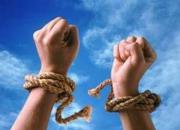 فیلم/ آزادی سه محکوم به قصاص بعد از ۳۳ سال در ارومیه