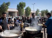 عکس/ مهمان‌نوازی عراقی‌ها از زائران امام حسین(ع)