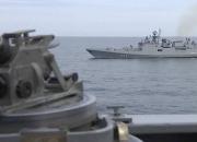 ناوشکن انگلیسی با شلیک اخطار روسیه از آب‌های کریمه دور شد