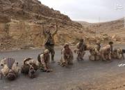 عکس/ سجده شکر نیروهای یمنی بعد از پیروزی