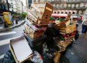 عکس/ تلمبار شدن زباله‌ها در پاریس