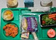 محرومیت دانش آموزان فقیر آمریکایی از یک وعده غذا