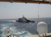 شلیک تیرهای هشدار کشتی آمریکایی پس از نزدیک شدن قایق‌های نظامی ایران