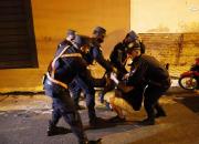 عکس/ درگیری معترضان به محدودیت‌های کرونایی با پلیس پاراگوئه