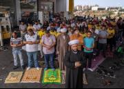 عکس/ اقامه نماز جمعه در پمپ بنزین‌های لبنان