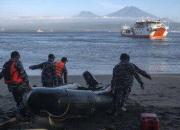واژگونی قایق در اندونزی و ناپدید شدن ۲۶ نفر