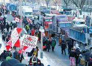 هزاران کانادایی دست به تظاهرات زدند