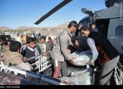 عکس/ امداد رسانی هوایی به مناطق سیل زده سیستان و بلوچستان