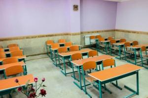 فیلم/ عصبانیت مجری تلویزیون از غلط املایی فاحش در تابلوی یک مدرس