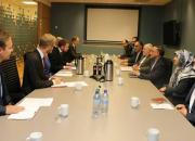 ظریف با وزیر صنعت نروژ ملاقات کرد