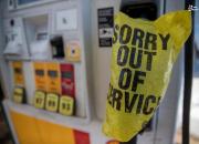 عکس/ تعطیلی پمپ بنزین‌ها به علت یخبندان