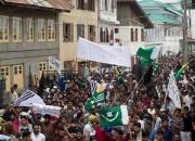 هزاران کشمیری علیه دولت هند شعار سر دادند