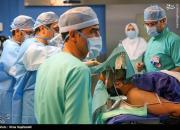 عکس/ جراحی مغز بدون بیهوشی در مشهد
