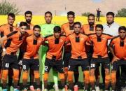 یک تیم فوتبال در ایران قرنطینه شد