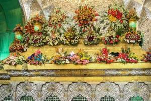 فیلم/ گل‌آرایی حرم مطهر اباعبدالله(ع) در شب ولادت
