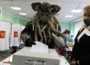 عکس/ تیپ عجیب رای دهندگان در روسیه