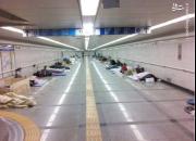 وضعیت عجیب و غریب راهرو مترو سئول +عکس