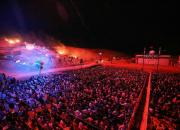 دیشب ۲۵ هزار نفر از اجرای شب گذشته نمایش «فصل وصل» دیدن کردند+تصاویر