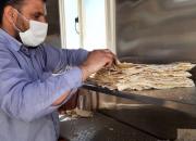 اقدام یک گروه جهادی در تهیه نان زلزله‌زدگان سی‌سخت