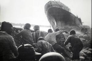 1621945587