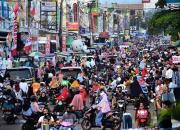 عکس/ شلوغی بازار اندونزی در آستانه عیدفطر