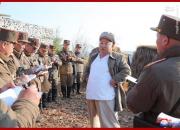 عکس/ نظارت رهبر کره شمالی بر یک رزمایش نظامی