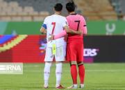 به جا مانده از سفر تیم ملی فوتبال به کره جنوبی؛ نماز عشق با پیراهن ملی +عکس