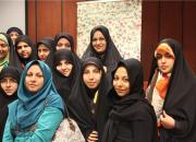 جلسات شعر تهران با تشویق‎های بیهوده همراه است/ چهره‎های مطرح شعر آینده در میان دختران آفتابگردان است
