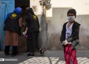 عکس/ توزیع بسته‌های بهداشتی در محله هرندی برای مقابله با کرونا