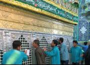  گزارش تصویری غبارروبی حرم حضرت معصومه توسط اعضای کانون‌های مساجد هرمزگان