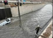 سقوط اِل۹۰ داخل کانال آب در بزرگراه امام علی