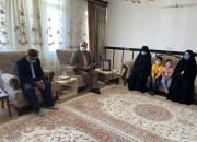 دیدار وزیر بهداشت با خانواده شهید مدافع سلامت +فیلم