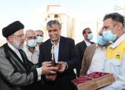عکس/ هدیه کارکنان نیروگاه اتمی بوشهر به رئیسی