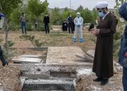 اقدام جهادی طلبه‌ها برای دفن جان‌باختگان کرونا +عکس